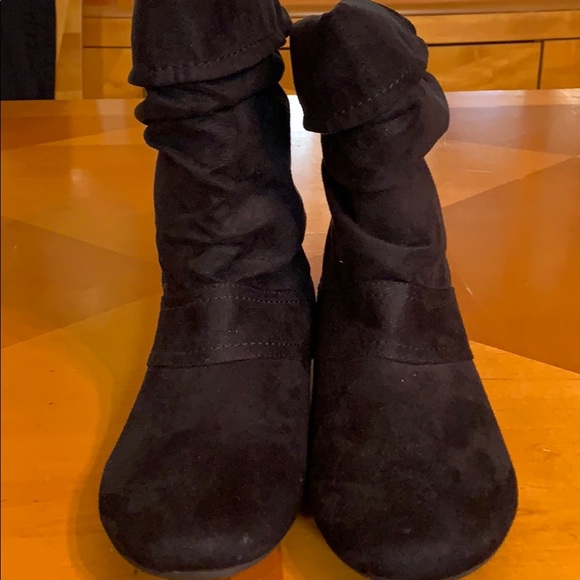 Aldo Cuffed Ankle Boots / NWOT - Picture 6 of 7